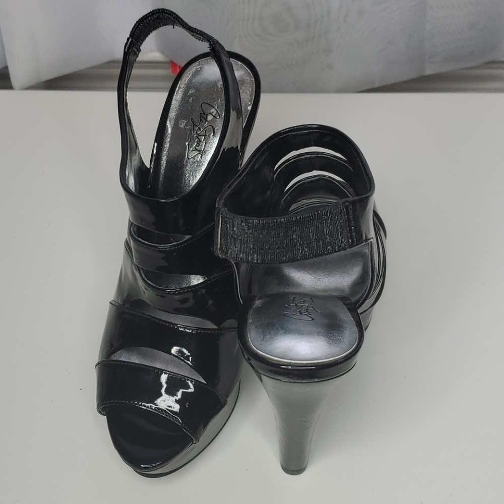 City Streets open toe platform Heels/Clutch - Picture 2 of 11